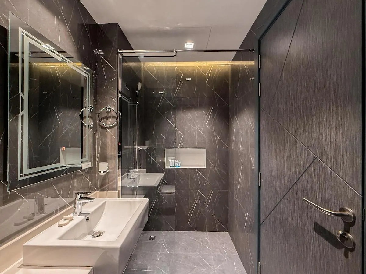 Apartment 113 Designer Stay High-End Finishes Pool & Gym Dubai