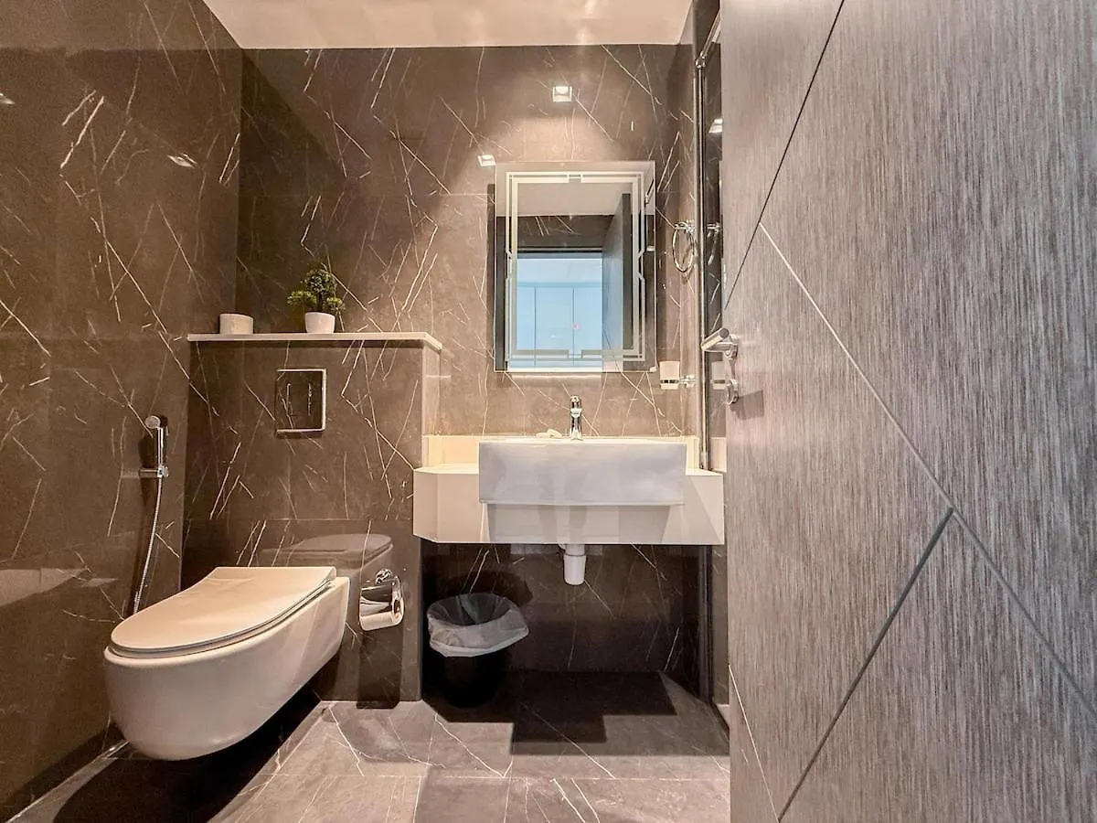 113 Designer Stay High-End Finishes Pool & Gym Dubai