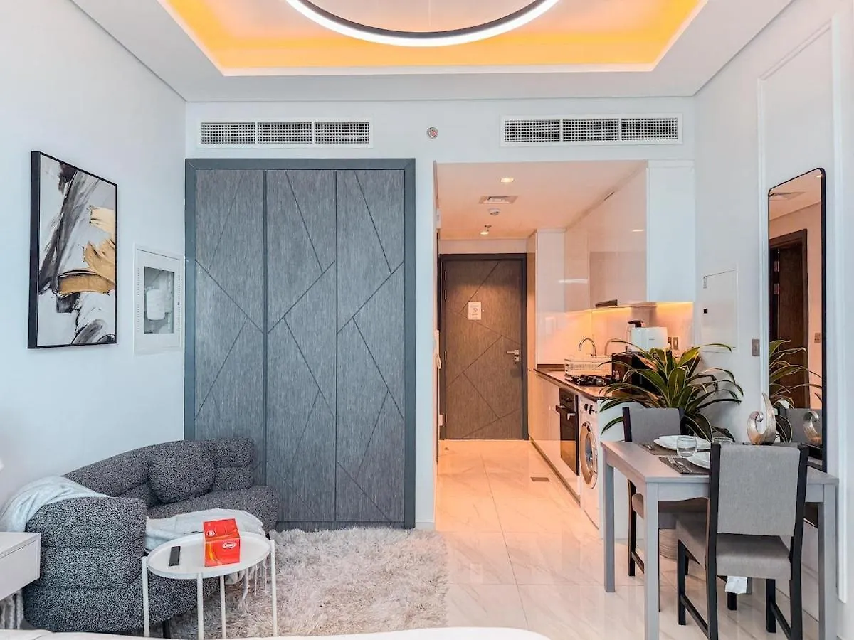 113 Designer Stay High-End Finishes Pool & Gym دبي